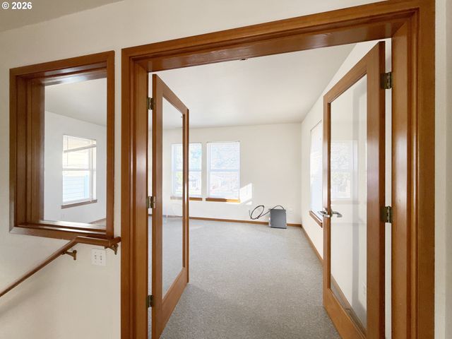 217 Ne 192ND Ave, Portland, OR 97230