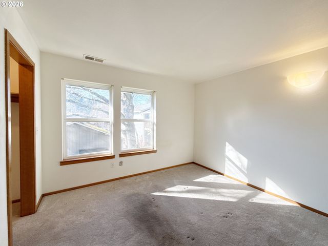 217 Ne 192ND Ave, Portland, OR 97230