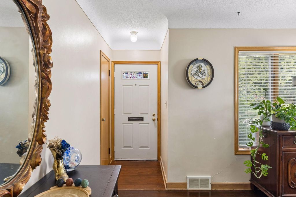 1190 Ottawa Avenue, West Saint Paul, MN 55118 — photo 5