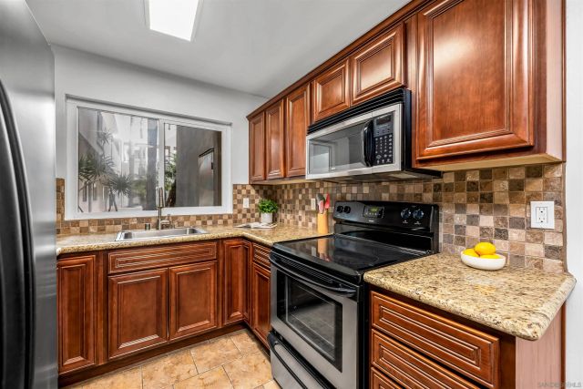 1030 Robinson Ave 209, San Diego, CA 92103