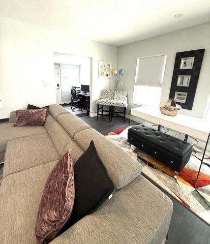 615 SW 9th Street, Fort Lauderdale, FL 33315