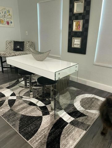 615 SW 9th Street, Fort Lauderdale, FL 33315