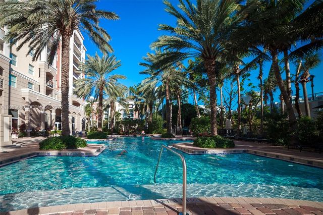 17100 N Bay Rd 1717, Sunny Isles Beach, FL 33160