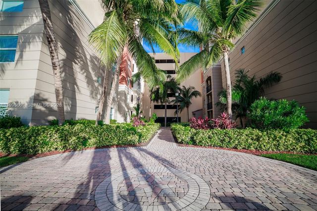 17100 N Bay Rd 1717, Sunny Isles Beach, FL 33160