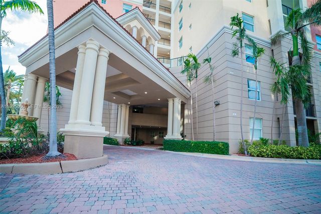 17100 N Bay Rd 1717, Sunny Isles Beach, FL 33160