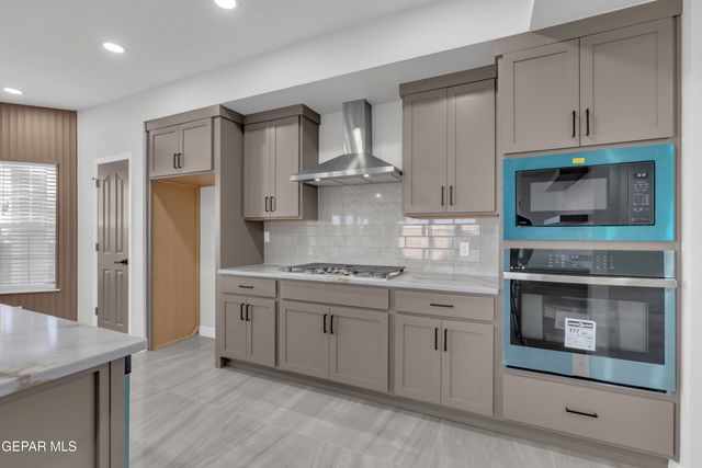 12304 PEGGY ROSSON Way, El Paso, TX 79936