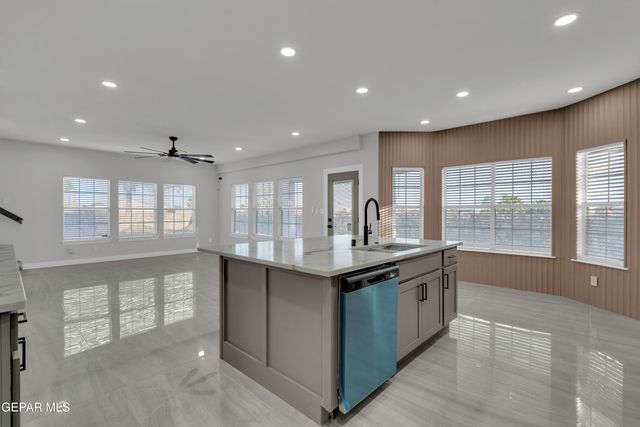 12304 PEGGY ROSSON Way, El Paso, TX 79936