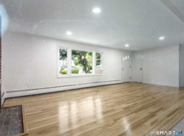 303 Bunker Hill Avenue, Waterbury, CT 16708