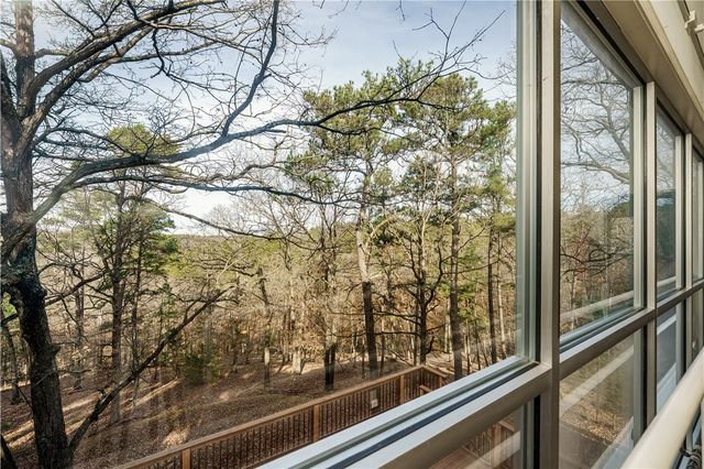 1 Drennon Drive, Eureka Springs, AR 72632
