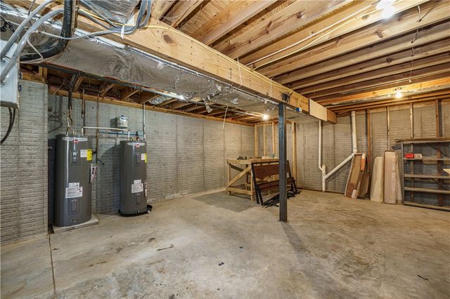 1 Drennon Drive, Eureka Springs, AR 72632
