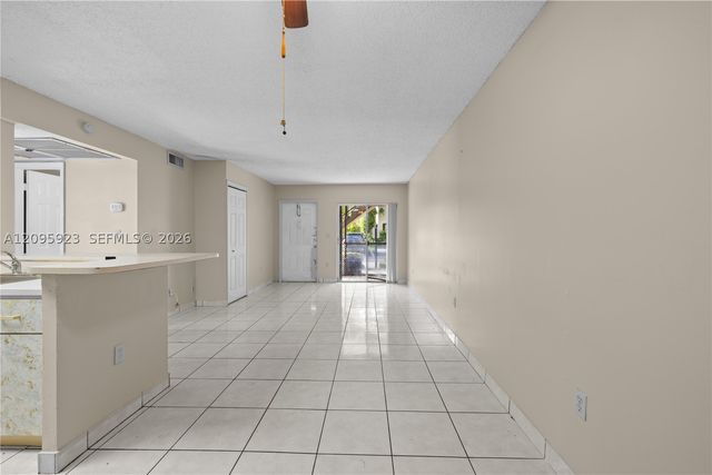 15619 SW 73rd Cir Ter 10-9, Miami, FL 33193