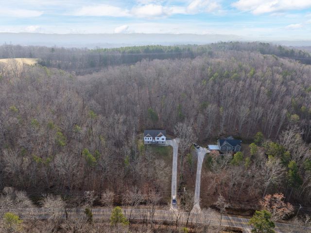 6724 Gamble Road, Birchwood, TN 37308