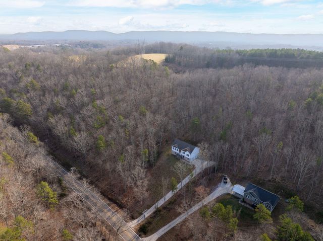 6724 Gamble Road, Birchwood, TN 37308