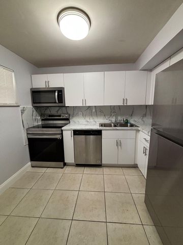 4255 N University Drive 101, Sunrise, FL 33351