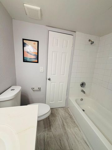 4255 N University Drive 101, Sunrise, FL 33351