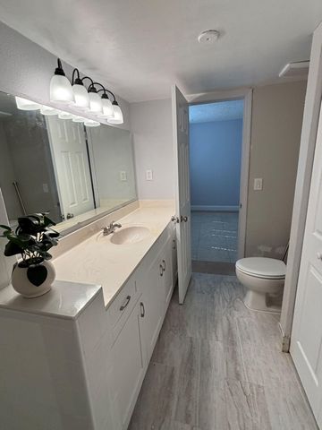 4255 N University Drive 101, Sunrise, FL 33351