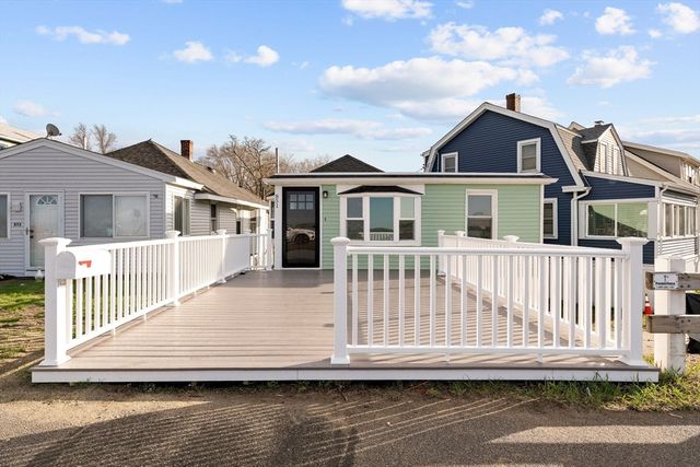 851 Quincy Shore Dr, Quincy, MA 02170