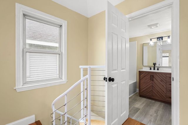 851 Quincy Shore Dr, Quincy, MA 02170