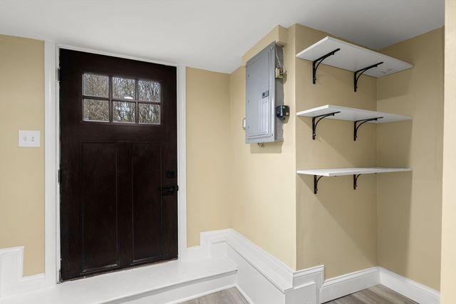 851 Quincy Shore Dr, Quincy, MA 02170