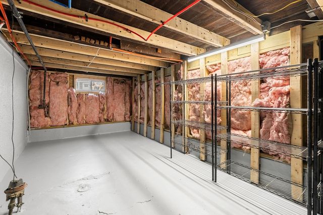 851 Quincy Shore Dr, Quincy, MA 02170