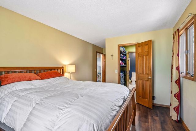 5542 Rowland Road, Hopkins, MN 55343
