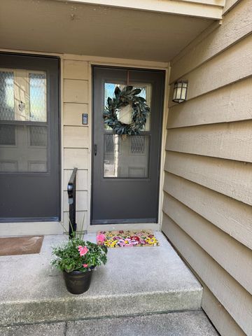 5542 Rowland Road, Hopkins, MN 55343