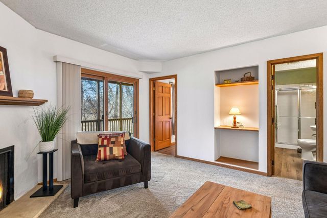 5542 Rowland Road, Hopkins, MN 55343