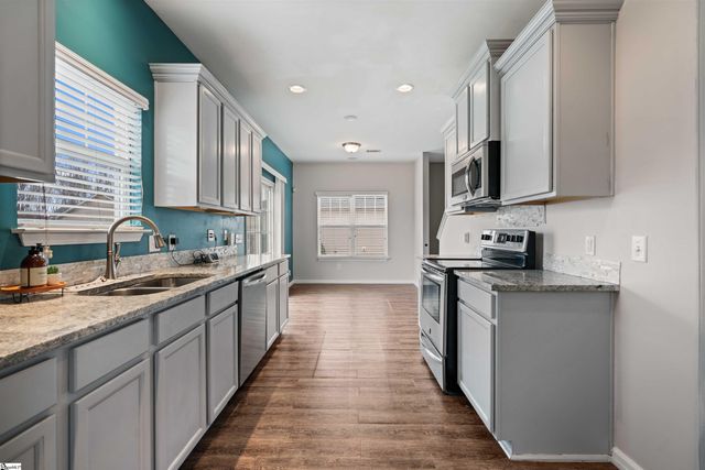 11 Heatherfield Drive, Simpsonville, SC 29680