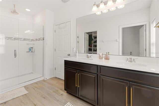 9384 ST THERESE STREET, Groveland, FL 34736