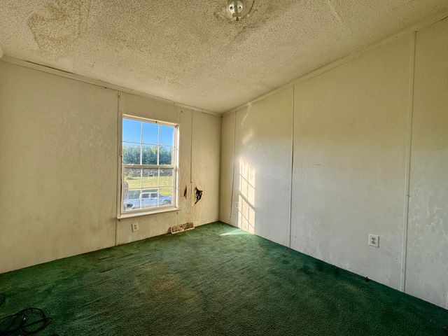 55 Chestnut Meadows DR, Martinsville, VA 24112