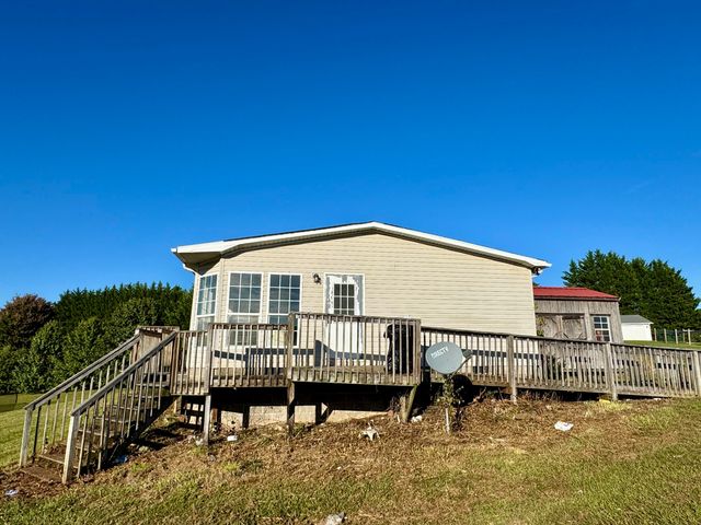 55 Chestnut Meadows DR, Martinsville, VA 24112