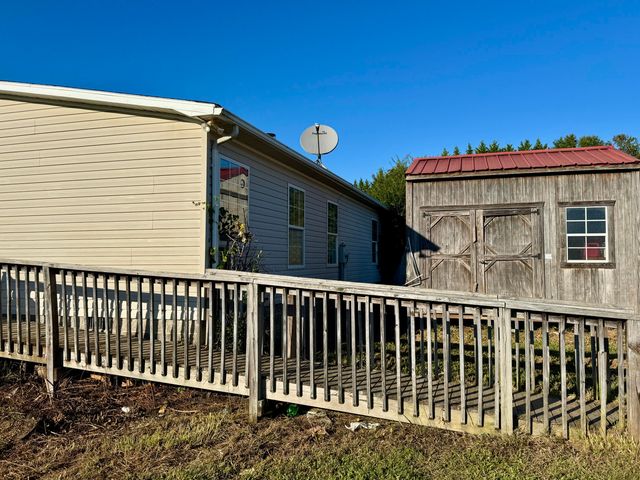 55 Chestnut Meadows DR, Martinsville, VA 24112