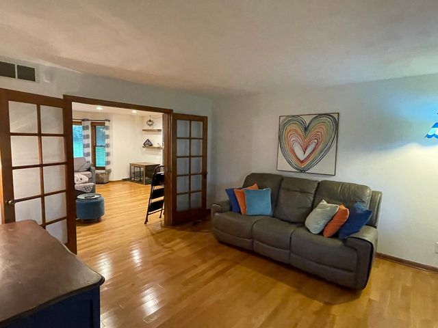 2137 Saint James Avenue, Belvidere, IL 61008