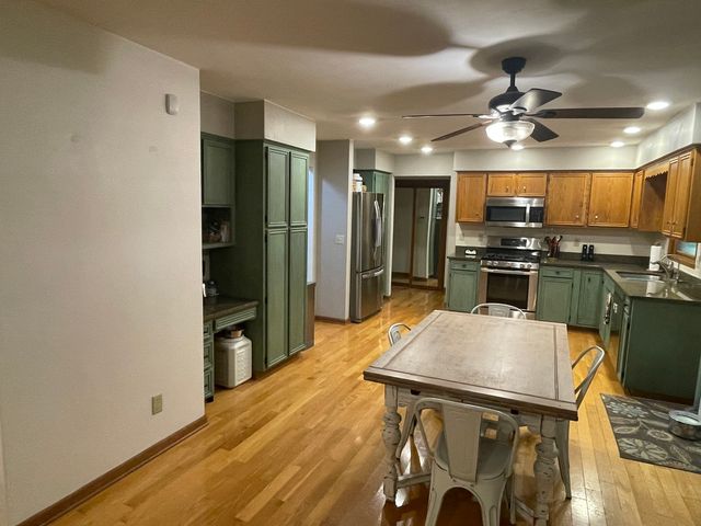 2137 Saint James Avenue, Belvidere, IL 61008