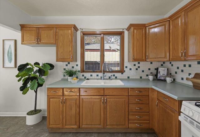 1035 Newhall Street, San Jose, CA 95126