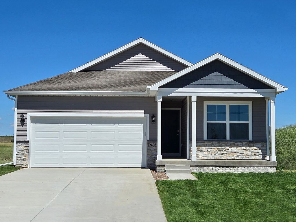 2409 SE Billings Place, West Des Moines, IA 50265