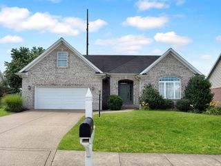 4700 Clint Circle, Newburgh, IN 47630