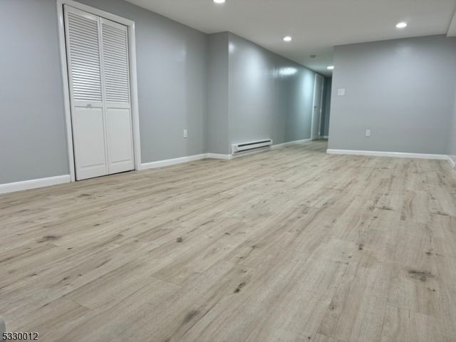 14 Rohn St, East Hanover Twp., NJ 07936