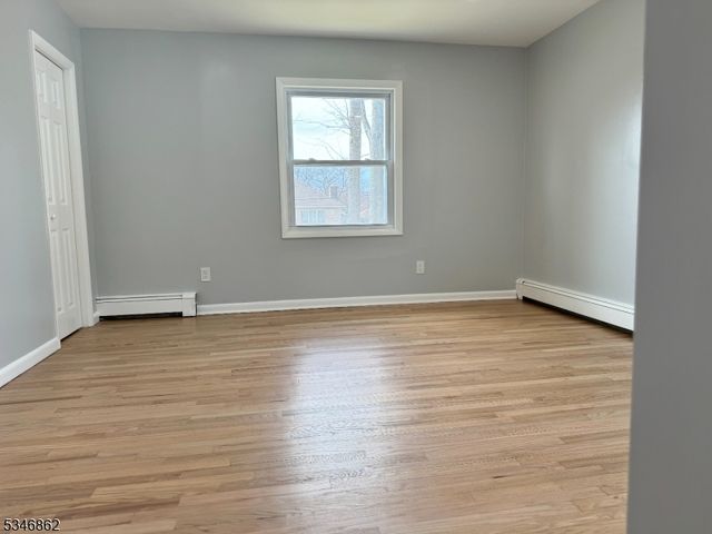 14 Rohn St, East Hanover Twp., NJ 07936