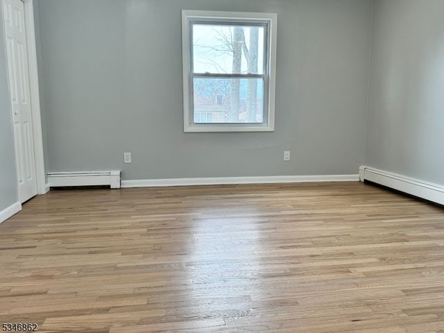 14 Rohn St, East Hanover Twp., NJ 07936