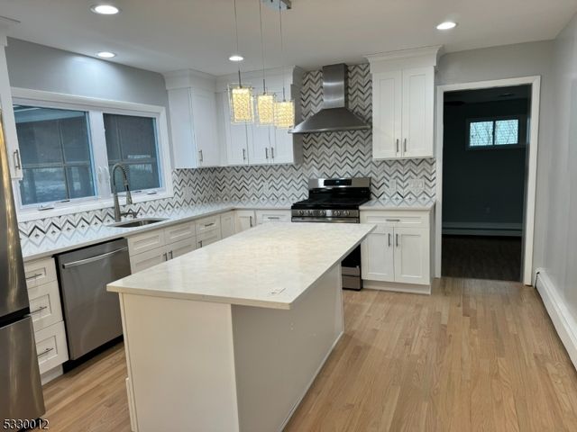 14 Rohn St, East Hanover Twp., NJ 07936
