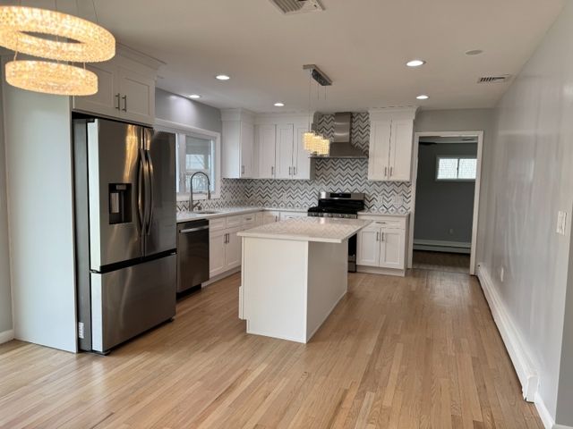14 Rohn St, East Hanover Twp., NJ 07936