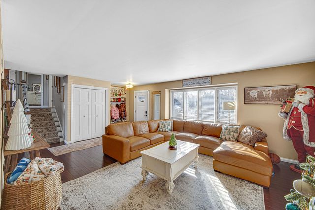 2449 Flat Rock Road, Dyer, IN 46311