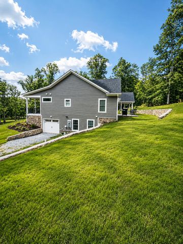 1206 Terrace DR, Salem, VA 24153