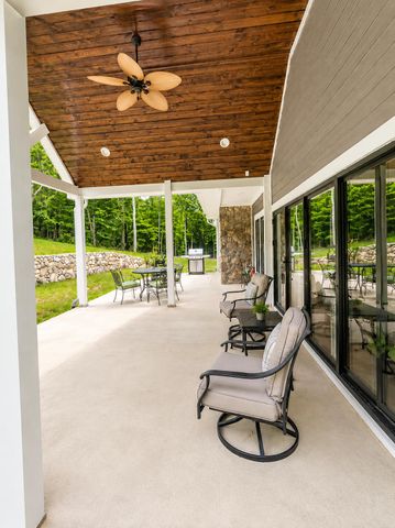 1206 Terrace DR, Salem, VA 24153