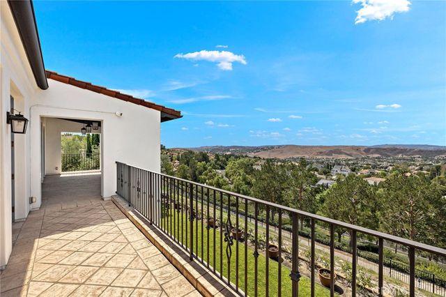 7 Fox Hole Road, Ladera Ranch, CA 92694