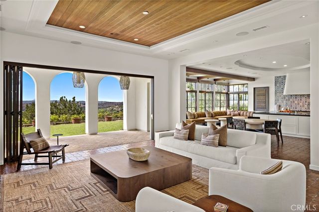 7 Fox Hole Road, Ladera Ranch, CA 92694