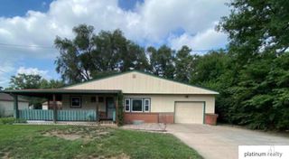 102 W 28 Avenue, Bellevue, NE 68005
