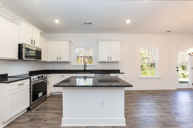 441 Whitetail Way, Tabor City, NC 28463