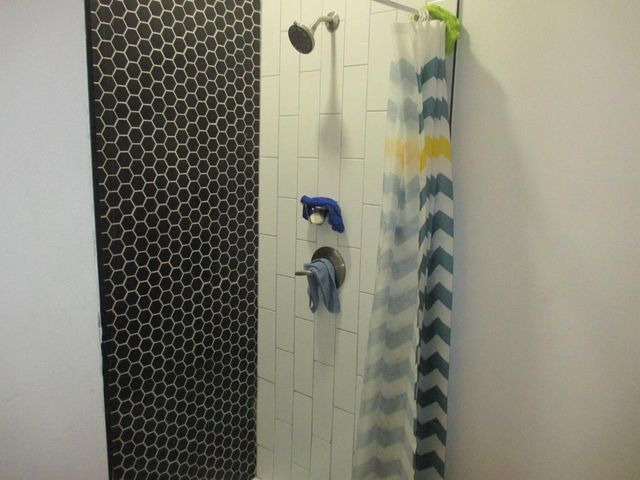 2842 N 16th STREET, Milwaukee, WI 53206